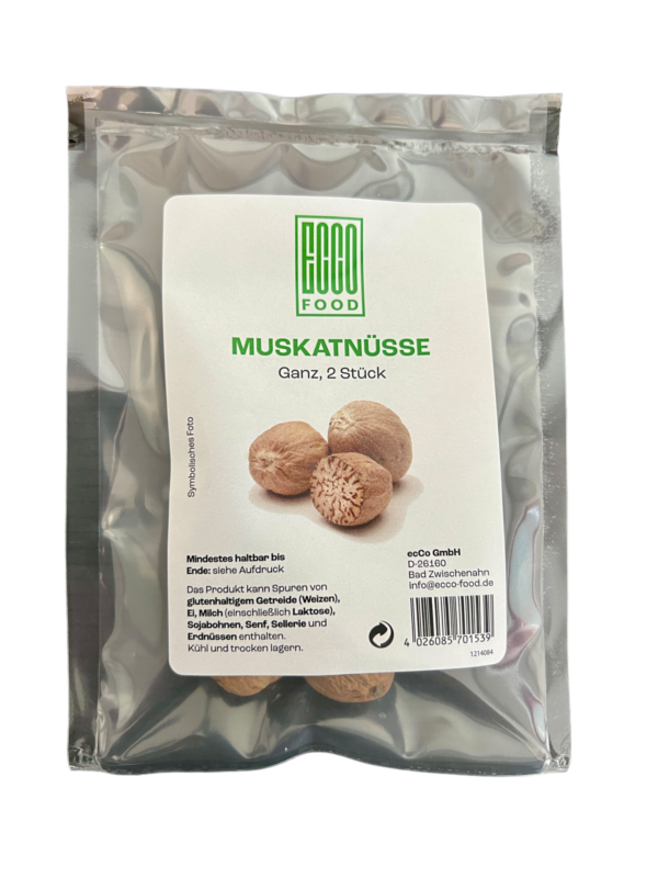 Muskatnuss ganz